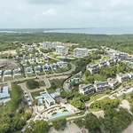 New! 3Br Ocean View Apt At Calablanca B6