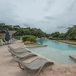 New! 3Br Ocean View Apt At Calablanca B6